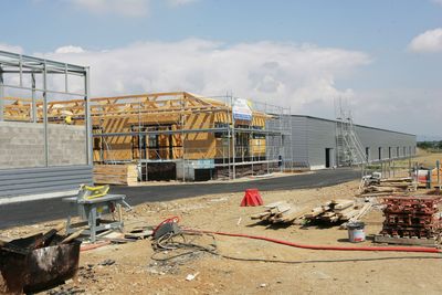 hangars.jpg